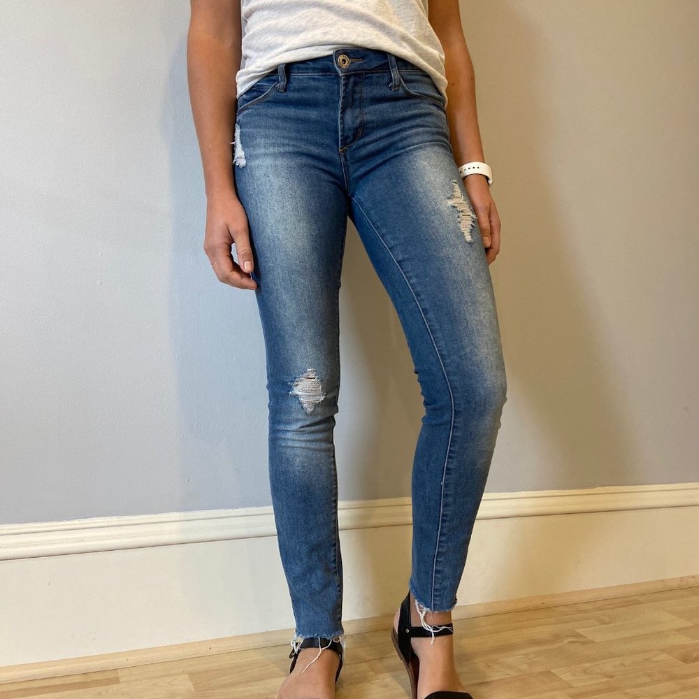 Articles of Society Frayed Hem Skinny Jeans